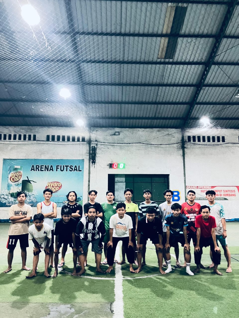 Sparing futsal Unwaha dengan Stikes